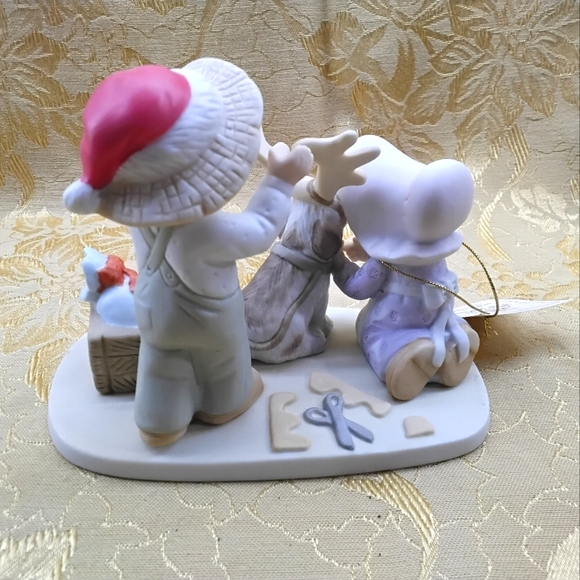 Homco Circle of Friends by Masterpiece Santa's Helper - Picture 2 of 8